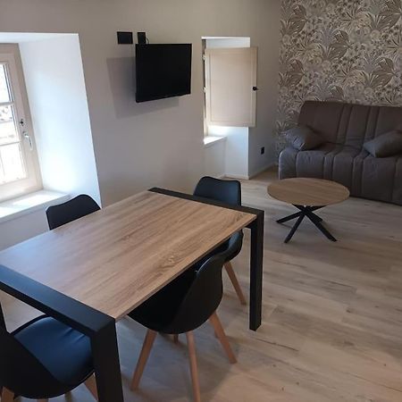 Chez David - Vacances Sous Les Toits Brioude Eksteriør bilde