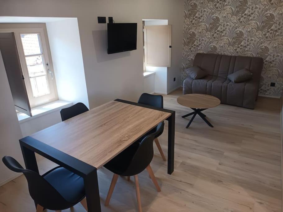 Chez David - Vacances Sous Les Toits Brioude Eksteriør bilde
